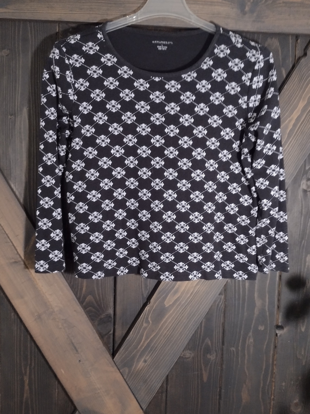 Appleseed Black And White Top Sz Lg